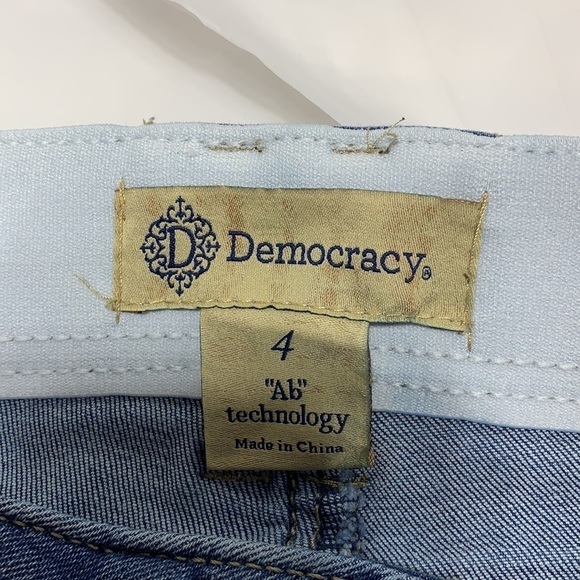 WOMEN'S Democracy Blue Ab Technology Straight Leg Unfinished Cuff Jeans SIze 4 - Picture 12 of 13